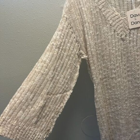 Davi & Dani Womens Distressed V-Neck Sweater Acrylic/Polyester Beige open knit - Picture 9 of 10